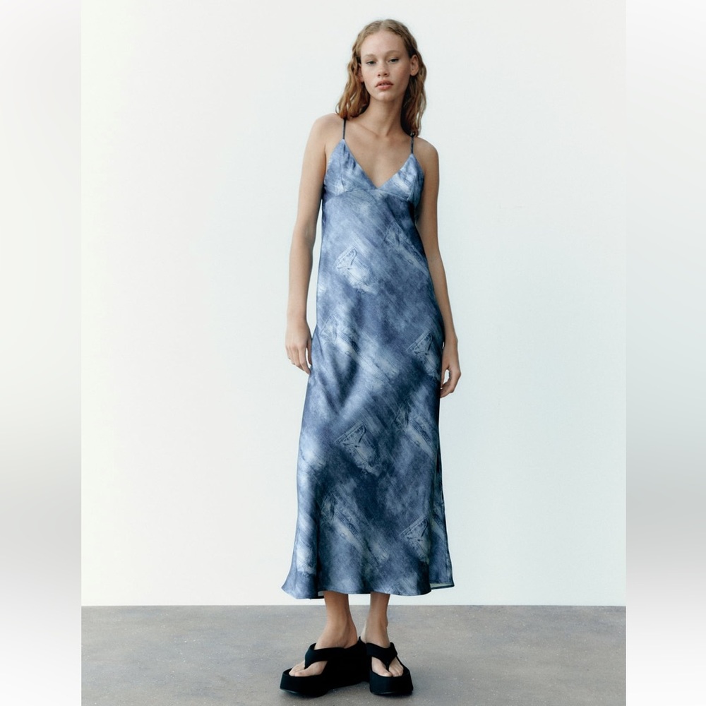 Zara PRINTED SATIN EFFECT SLIP DRESS. Blue. Size XS. New with Tags.